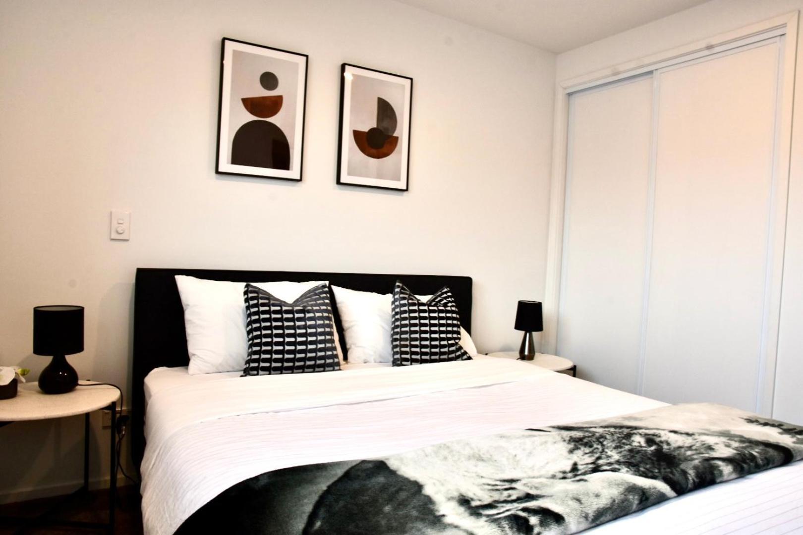 Close To Arena And One Kilometer From Railway Station Onsite Ev Car Park Christchurch Eksteriør billede